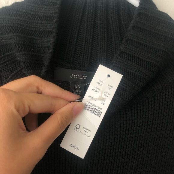 J. CREW TURTLE NECK - Picture 2 of 3